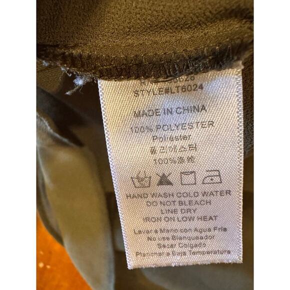 Mahina Women's Green Sleeveless Blouse Size Small - Picture 5 of 7